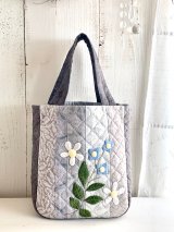 パッチワークバッグキット／ニュアンスカラーのお花のバッグ