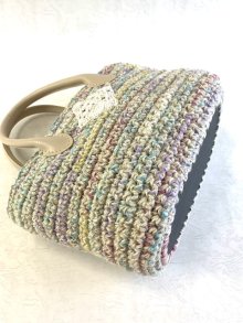 他の写真3: handmade完成品/クロッシェバッグ/フラワーモチーフ/グラニーバッグ/パステルカラー/裏布キルト芯仕立て
